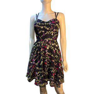 Dear Moon Floral Embroidered Fit & Flare Zipper Back Navy Mini Dress Size 3 EUC